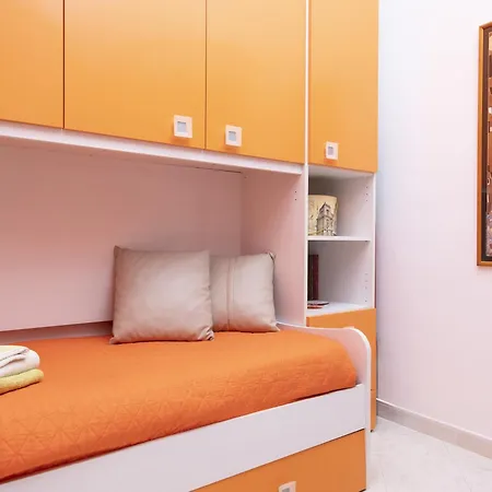 Semesterbostad Casa Centro By World